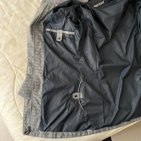 Marmot rain jacket with Membrain - grey plaid, women's sz XS - EUC - Picture 7 of 9